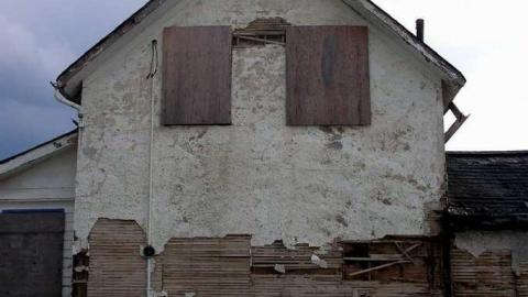 Still Locked Down May 2014 - P5184441.jpg