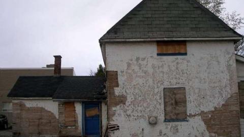 Still Locked Down May 2014 - P5184438.jpg