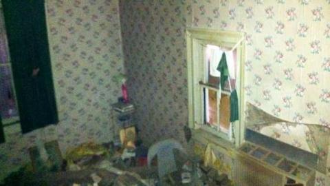 Still Locked Down May 2014 - 10.jpg