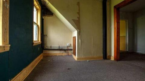 May 2014 - Maddington-farm-house2.jpg