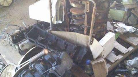 Abandoned Intown Garage photo 4