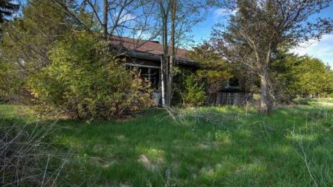 May 2014 - Kawartha-Downs-Speedway-House15.jpg