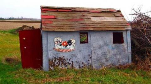 5493 Egremont Drive - Highway-22-Homestead2.jpg