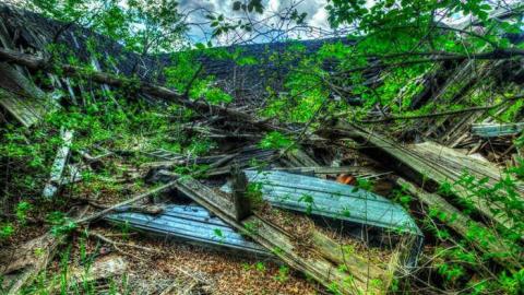 Pat Hotte's Garage - Keeping-Up-Appearances38.jpg