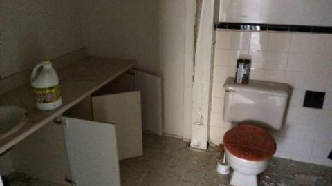 Southdale and White Oak - Southdale-Rd-House14.jpg