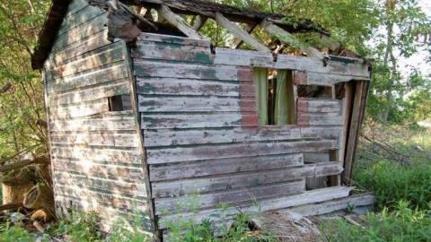 Still Standing - Brook-Hill-Home15.jpg