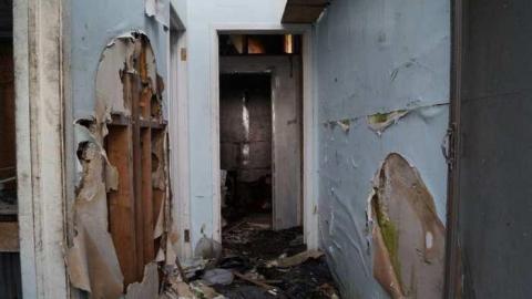 Old Pizza Smell - Carlos-Pizzaria1.jpg