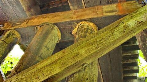 East of West - Schneider-Crk-Rail-Bridge-190323.jpg