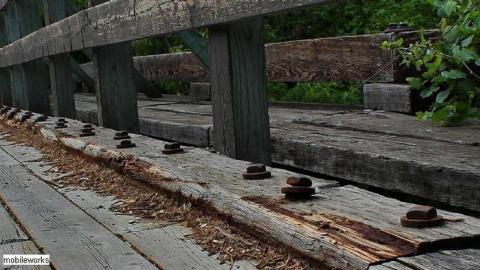 East of West - Schneider-Crk-Rail-Bridge-190327.jpg