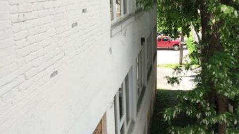 Three-Storey Downtown Office photo 5