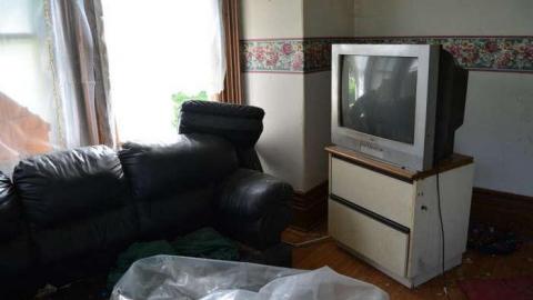 Mary Janes Place - High-Heels--Homegrown2.jpg