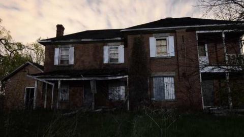 Racecar Bed - DSC_3307.jpg