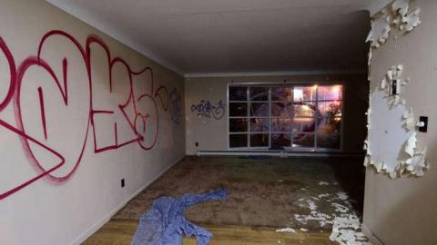 Spiders - Mundane-Milton-Mayhem14.jpg