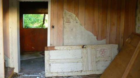 June 2014 - Old-Farm-in-New-Tecumseth4.jpg