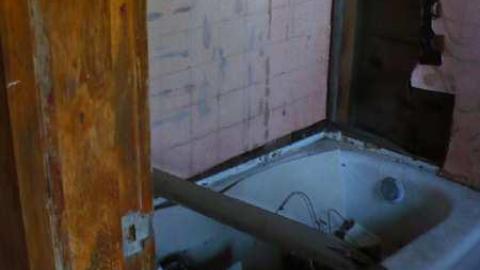 June 2014 - Old-Farm-in-New-Tecumseth5.jpg