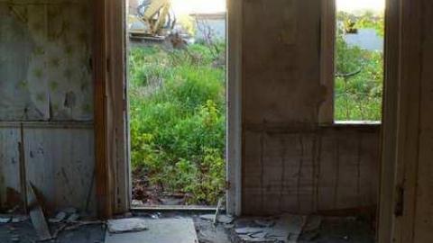 June 2014 - Old-Farm-in-New-Tecumseth18.jpg