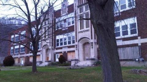 Dundas District School front - Dundas-District-Public-School30.jpg