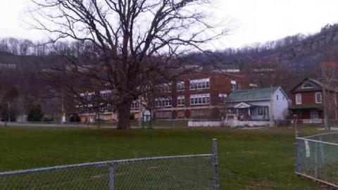 Dundas District School front - Dundas-District-Public-School31.jpg