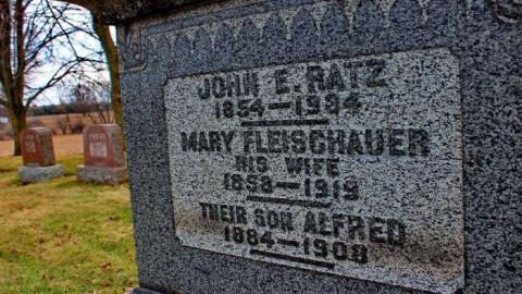 A Sideroad in Life - Ratzburg-Pioneer-Cemetery33.jpg