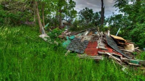 Gate Closed - 850-N-Big-Island-Rd52.jpg