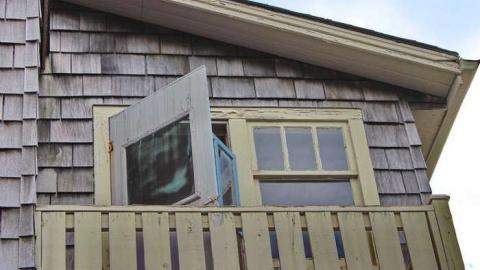 No Hope on Mt. Hope - ParkKing-Lot42.jpg