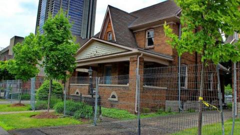 No Hope on Mt. Hope - ParkKing-Lot30.jpg