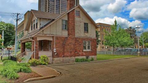 No Hope on Mt. Hope - ParkKing-Lot32.jpg