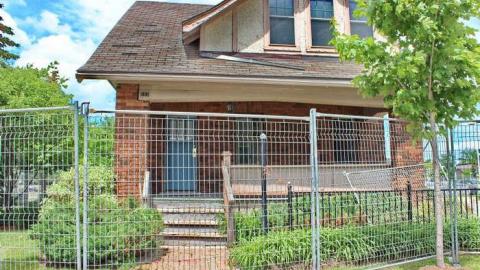 No Hope on Mt. Hope - ParkKing-Lot35.jpg