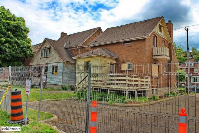 Park-King Lot photo 3