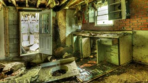 One Winter! - Marysville-Garage-and-Store7.jpg