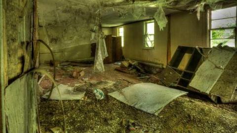 One Winter! - Marysville-Garage-and-Store13.jpg