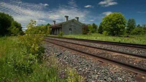 June 2014 - Ernestown-Railway-Station17.jpg