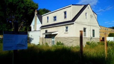 the house - 1205-Shillington-House3.jpg