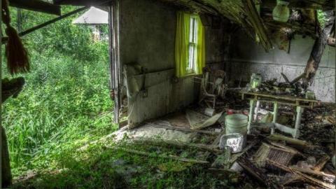 Re-Upload - The Beach House 04.jpg