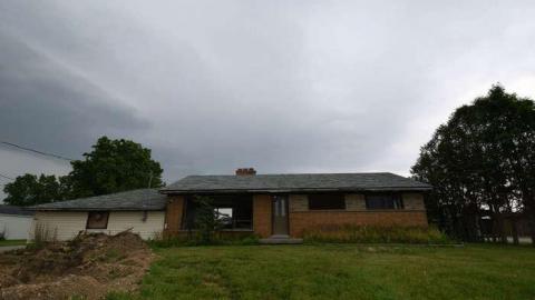 No Windows - Fanshawe-Motors-House6.jpg