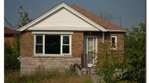 Exterior shots - Two-At-The-End6.jpg