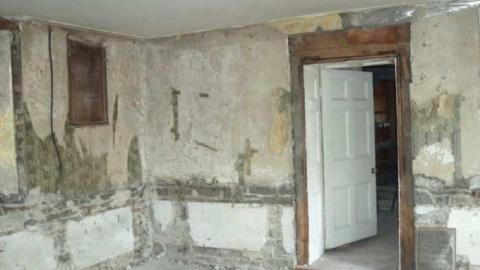 Old inn near Frankville - Elizabethtown-Kitley, Ontario