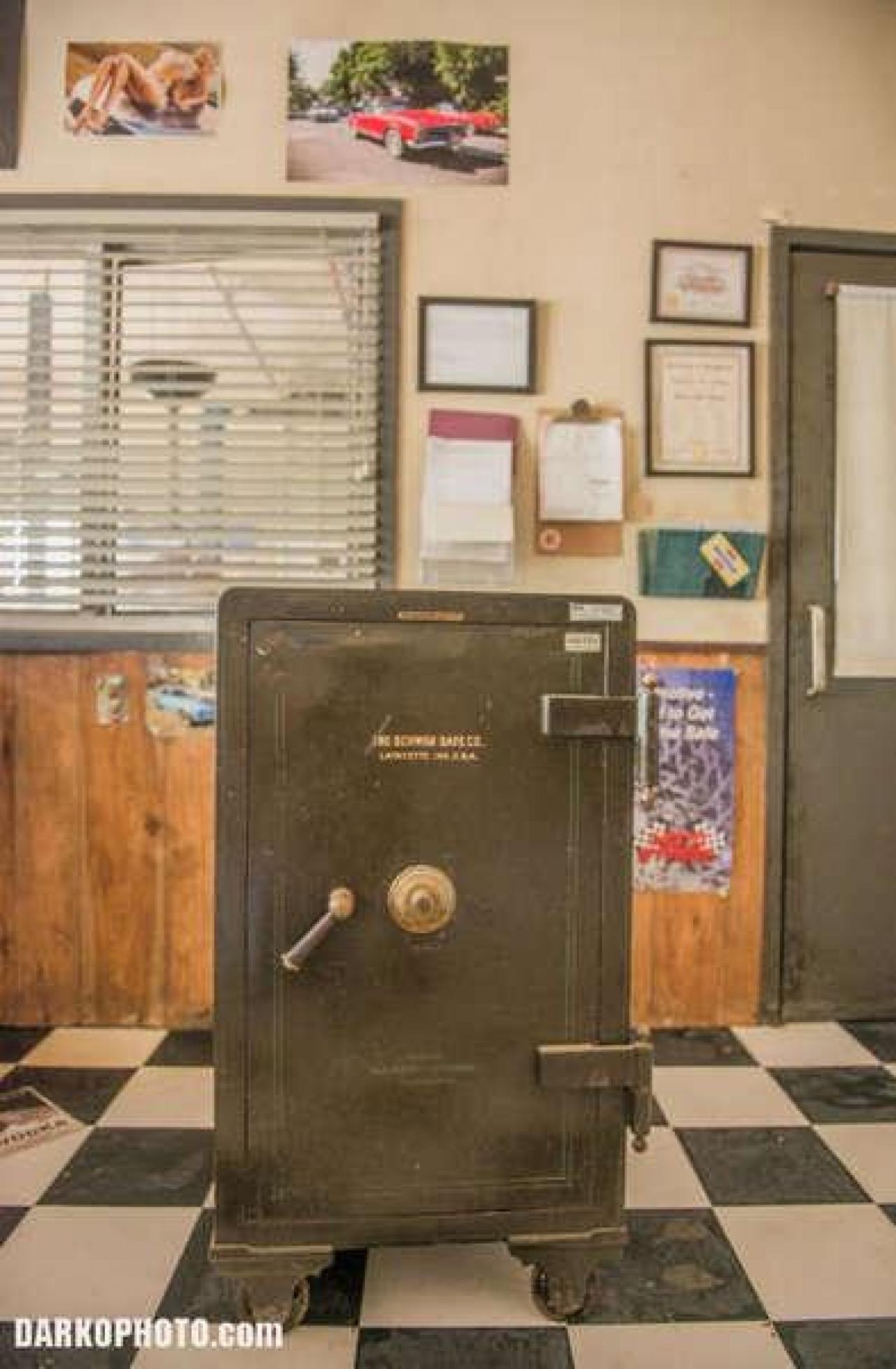 Corner Gas - Tricky-Gas9.jpg