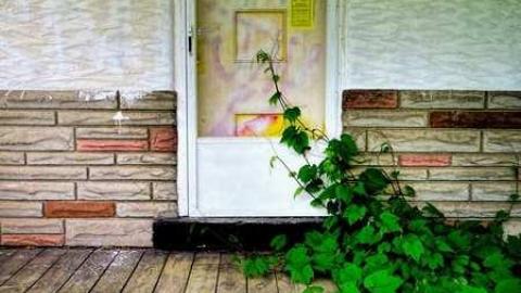 Graffiti Hell House photo 2