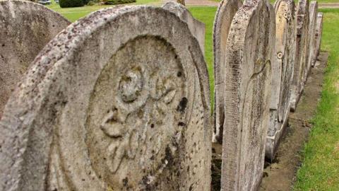 God's Acre - St.-Peters-Brodhagen-Cemetery13.jpg