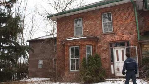 Yes I can!  :) - Brook-Hill-Home140.jpg