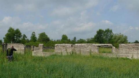 June 2014 - McKinnon-(ghost-town)38.jpg