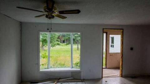 Breezy - bigwhiteopen-2499.jpg