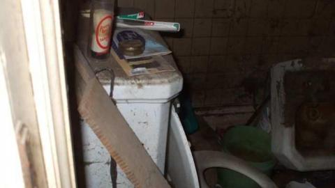 Creepy house  - Woodstock-1940s-House98.jpg