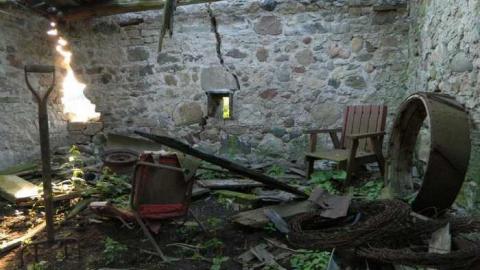 Upstairs - DSCN7549.jpg