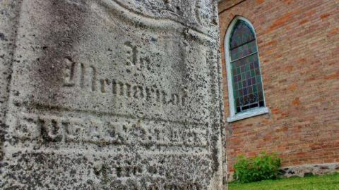 Natives of Scotland - Ratho-Pioneer-Cemetery11.jpg