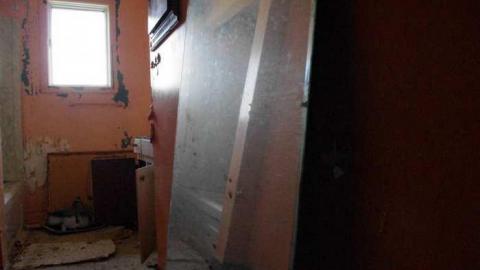 Hwy 10 - Open house! - IMGP3849.jpg