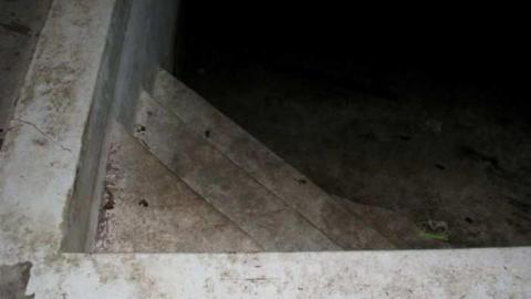 Jan 2011 - Sideline-28-Ranch-w.-Indoor-Pool9.jpg