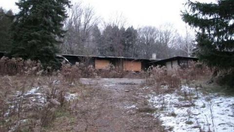 Jan 2011 - Sideline-28-Ranch-w.-Indoor-Pool20.jpg