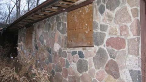 Sideline 28 Bungalow - Altona-(ghost-town)3.jpg